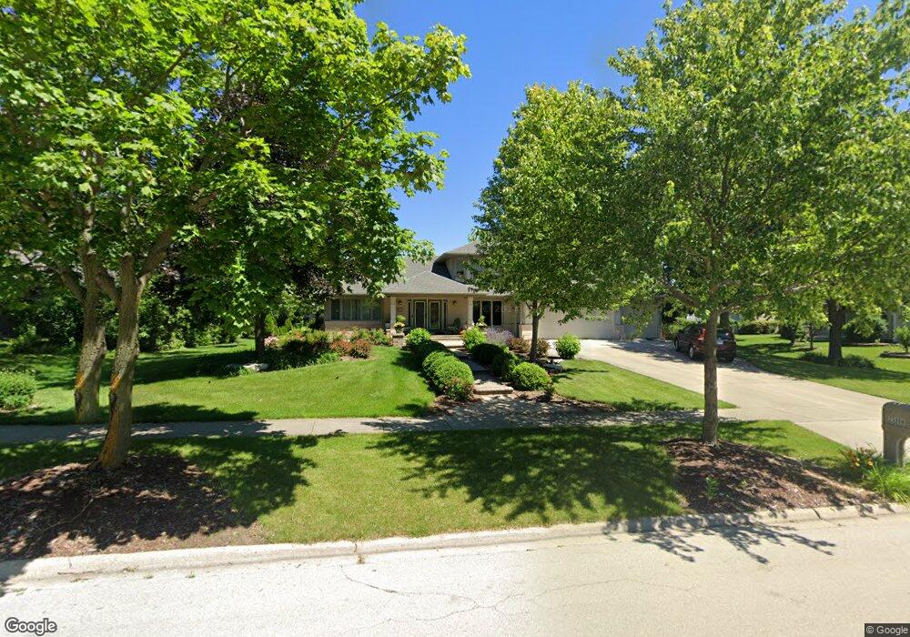 23006 Joyce Ln, Naperville, IL 60564 - photo 1