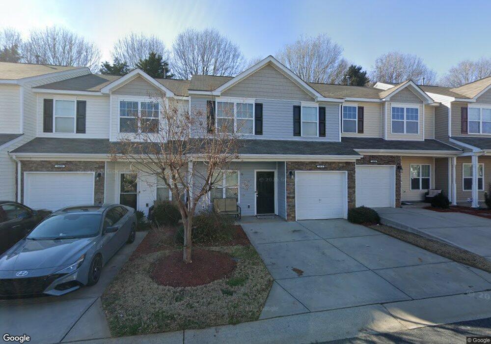 1426 Harpers Inlet Dr, Clover, SC 29710 - photo 1