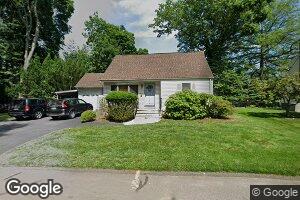 19 Center St, Closter, NJ 07624