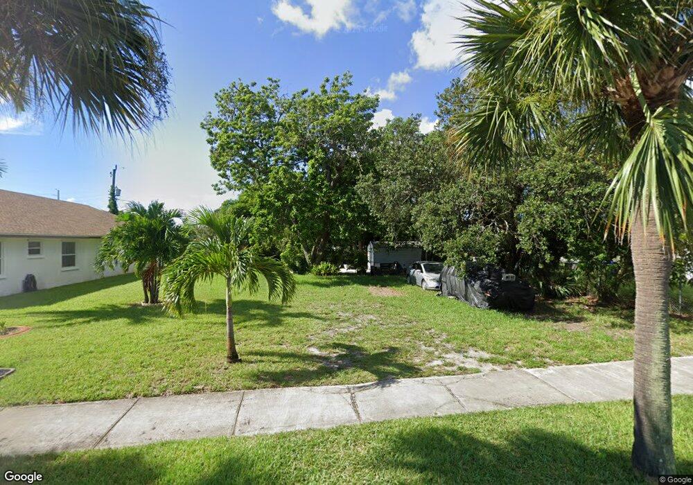 719 SW 8th St, Dania Beach, FL 33004 - photo 1