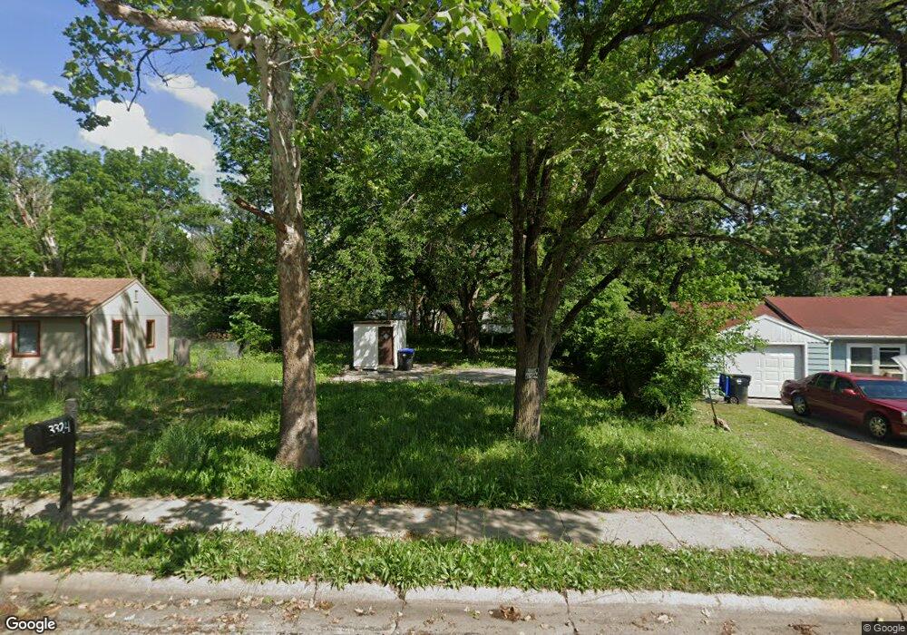 3324 SE Fremont St, Topeka, KS 66605 - photo 1