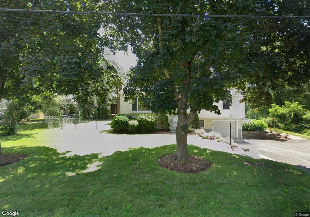 330 River Rd, Hudson, MA 01749 - photo 1