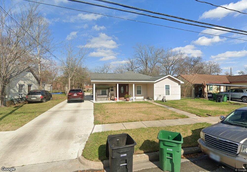 7011 Fairway Dr, Houston, TX 77087 - photo 1