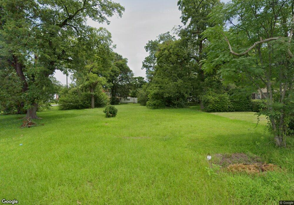 422 3rd St NW, Moultrie, GA 31768 - photo 1