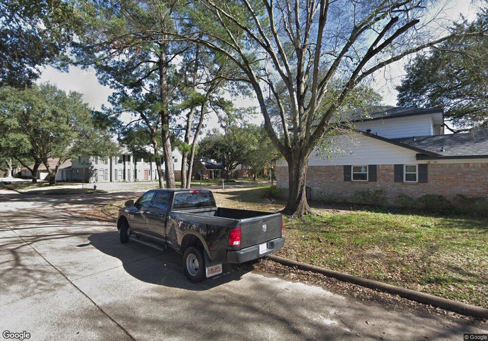 5510 Oak Trail Ln, Houston, TX 77091 - photo 1