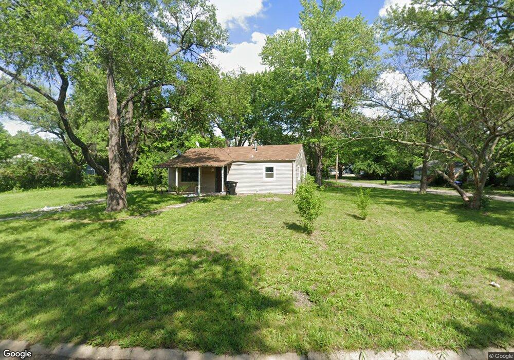 3536 SE Dupont Place, Topeka, KS 66605 - photo 1