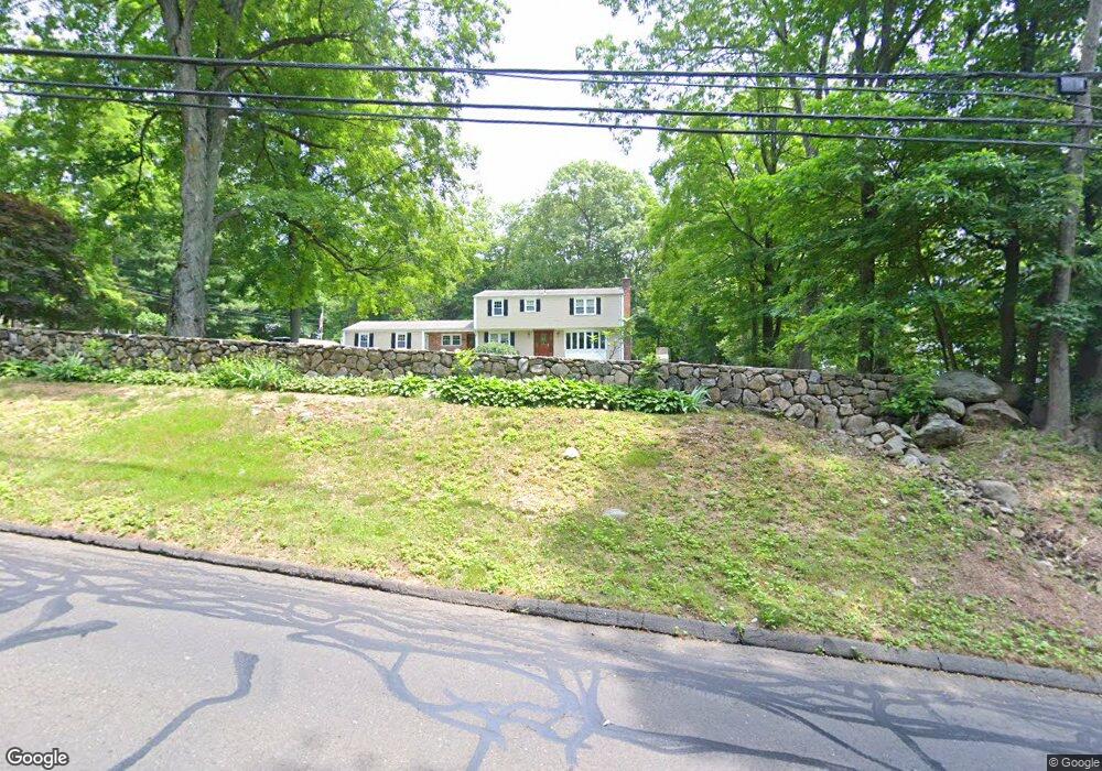 122 E Rocks Rd, Norwalk, CT 06851 - photo 1