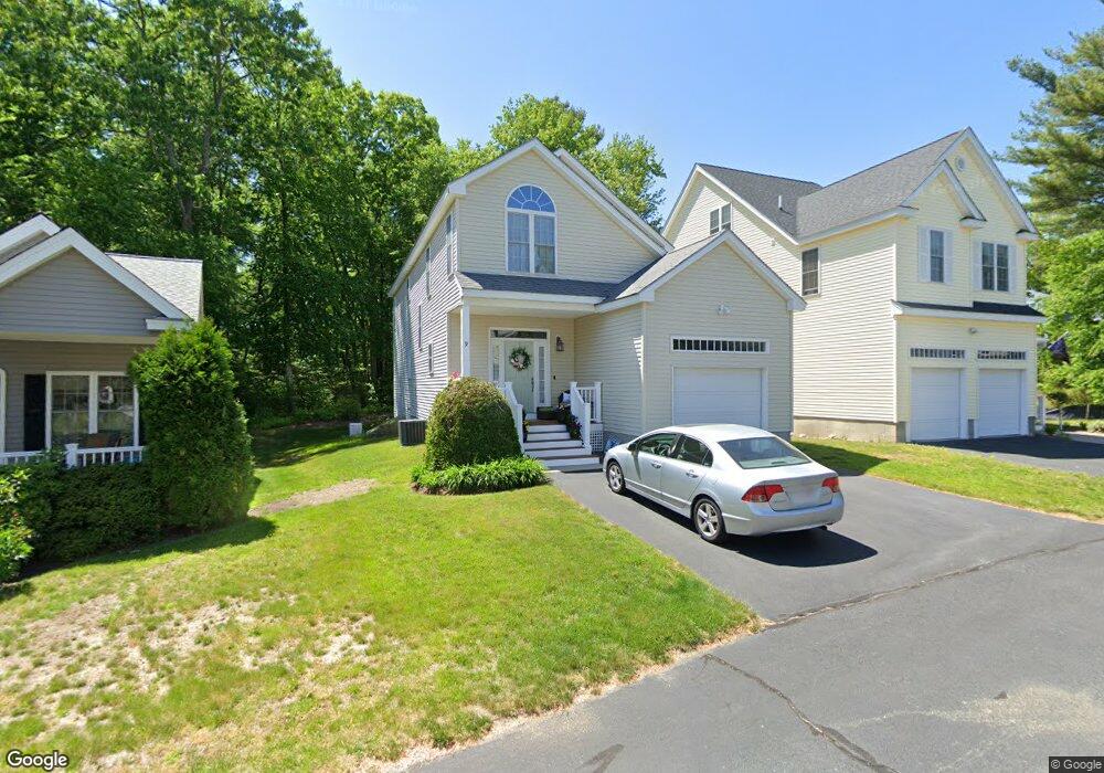 9 Queen of Roses Ln, Uxbridge, MA 01569 - photo 1