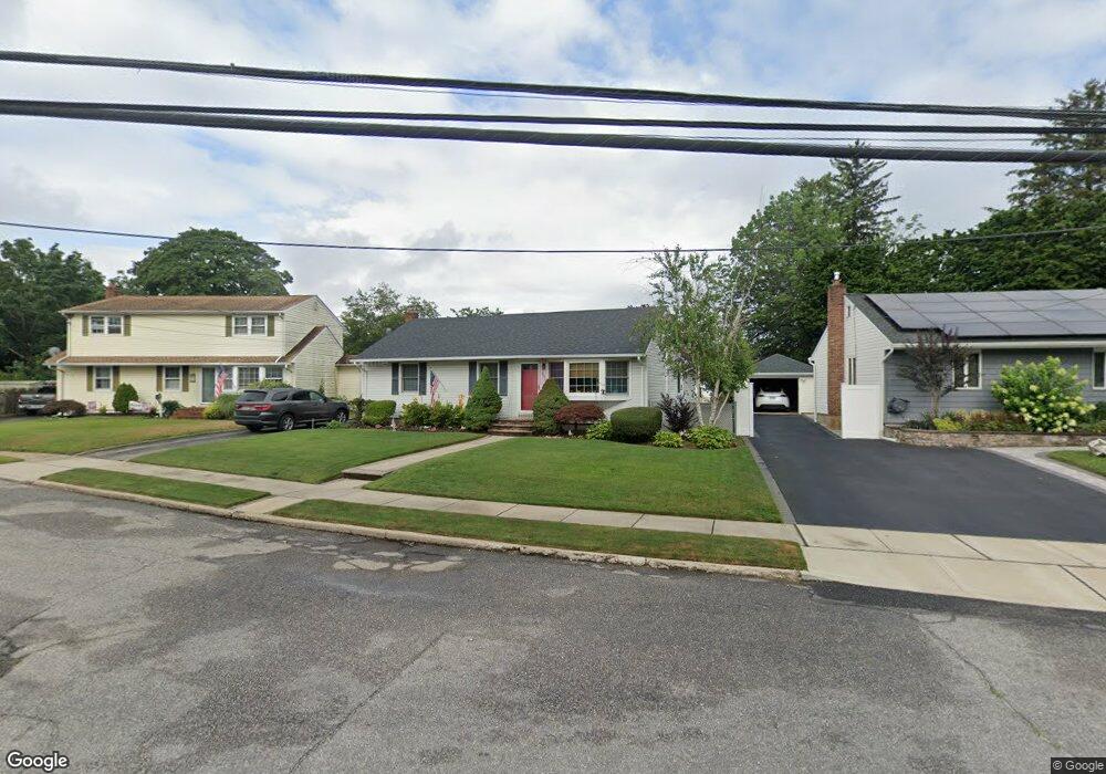 894 Midwood Dr, North Bellmore, NY 11710 - photo 1