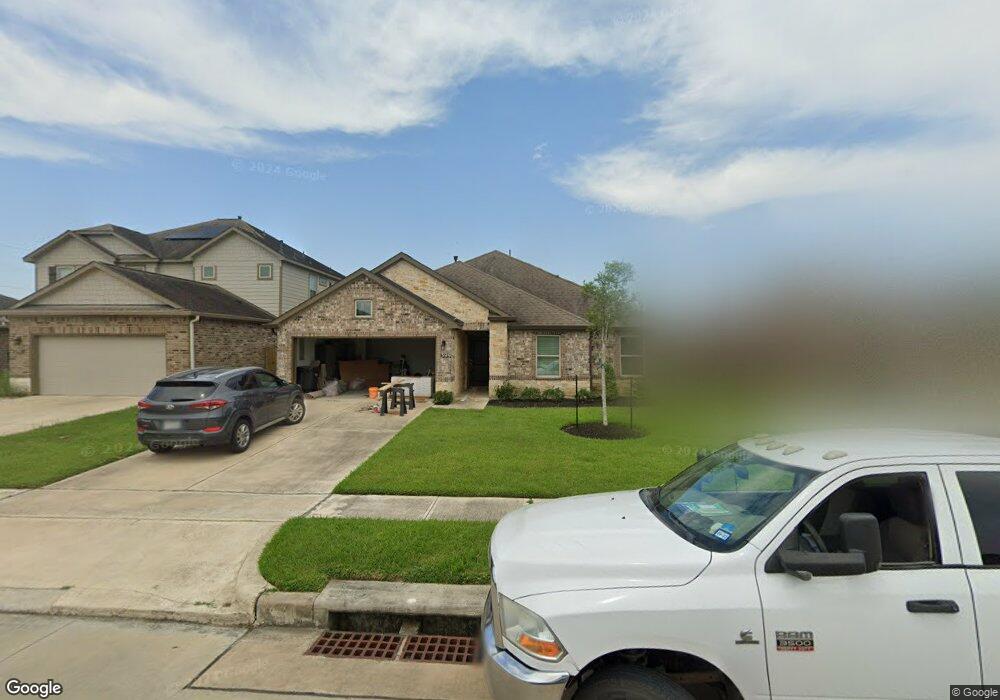 399 Lake Line Dr, Alvin, TX 77511 - photo 1
