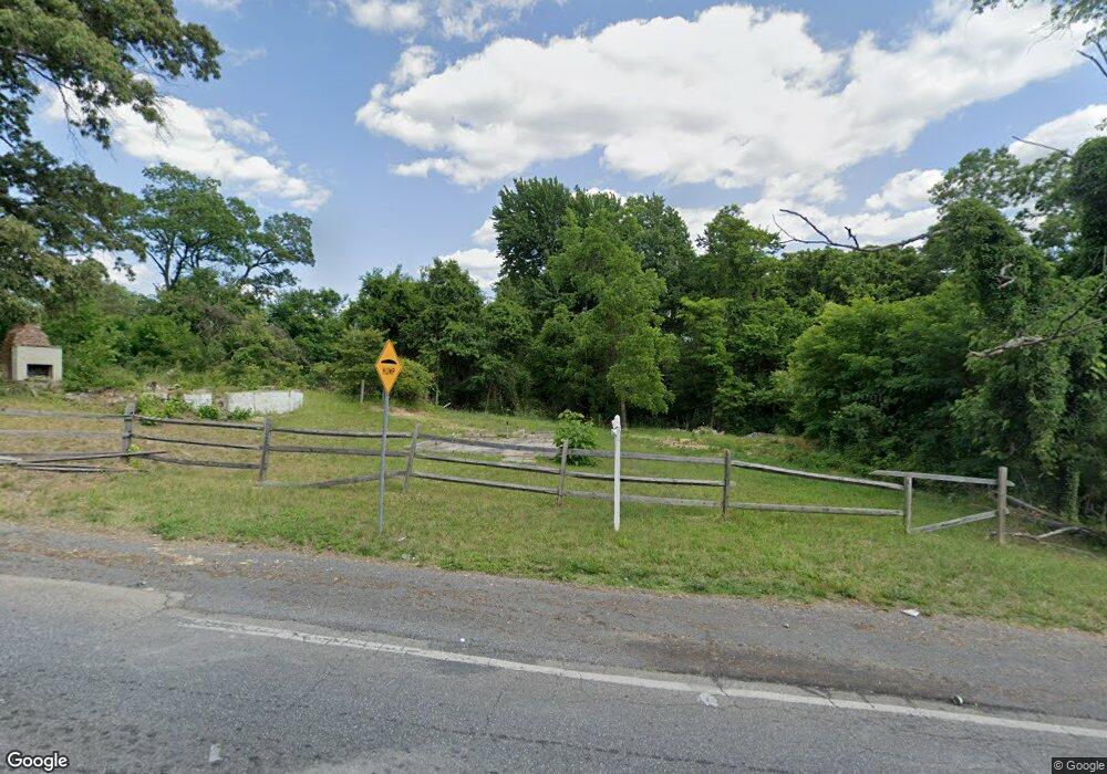 5902 Fisher Rd, Temple Hills, MD 20748 - photo 1