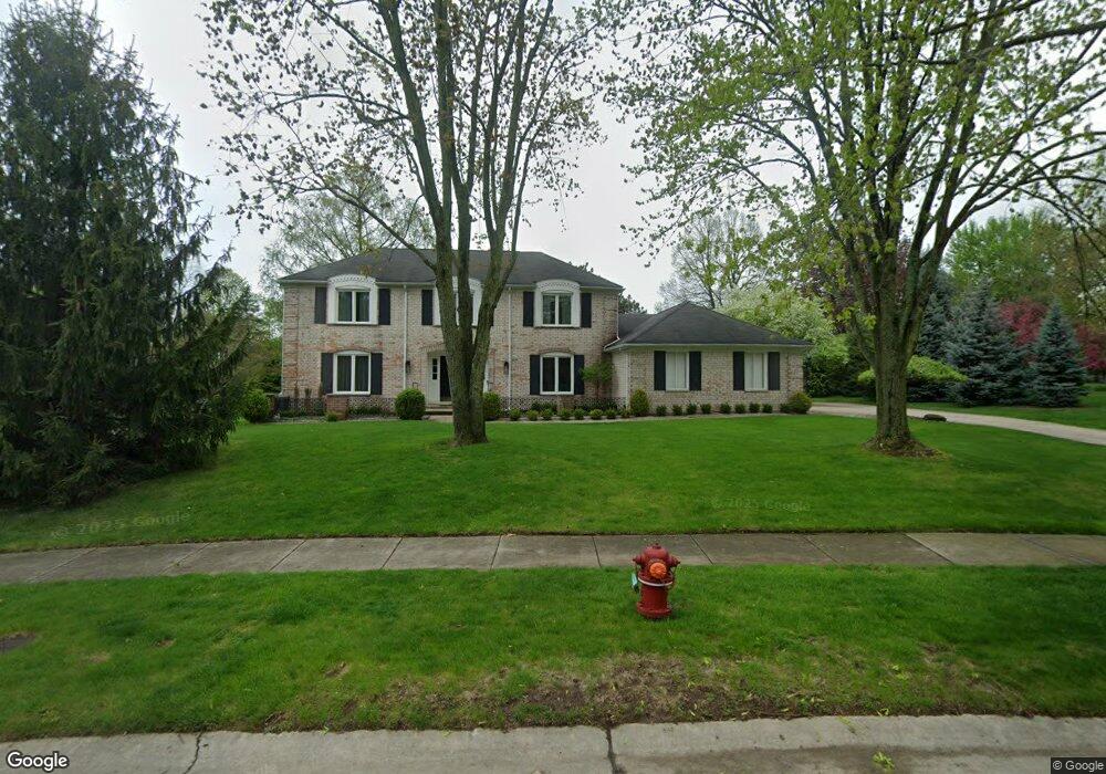 2574 Fox Chase Dr, Troy, MI 48098 - photo 1