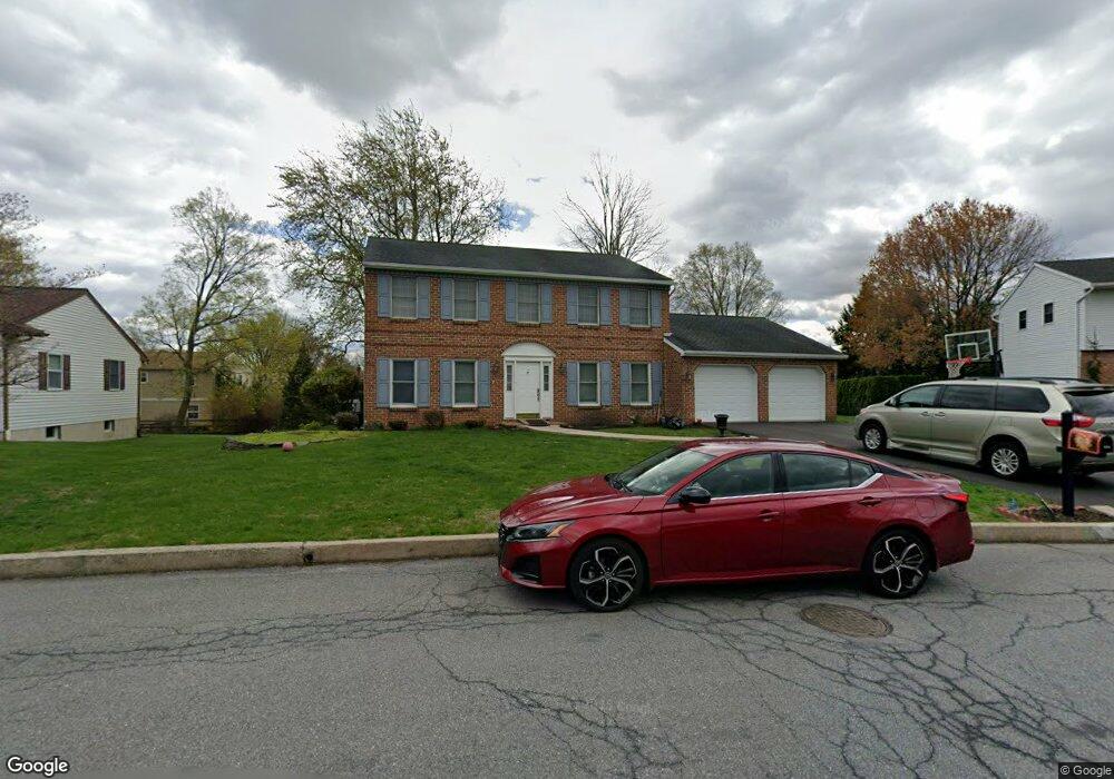 1124 Daniels St, Reading, PA 19605 - photo 1