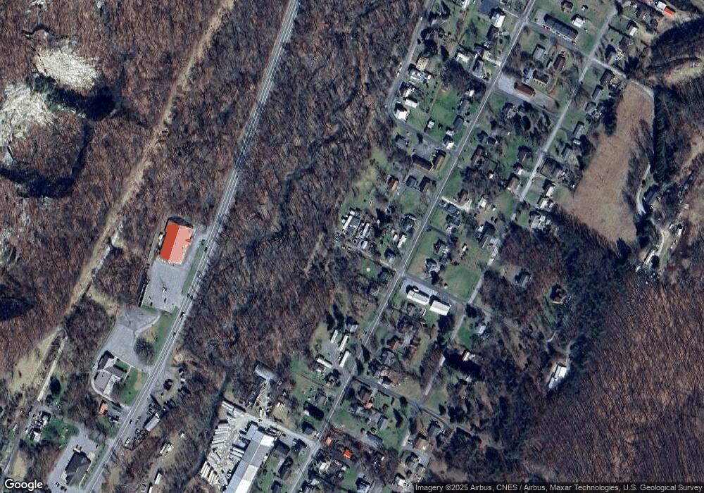 10 Vernon St, Berkeley Springs, WV 25411 - photo 1