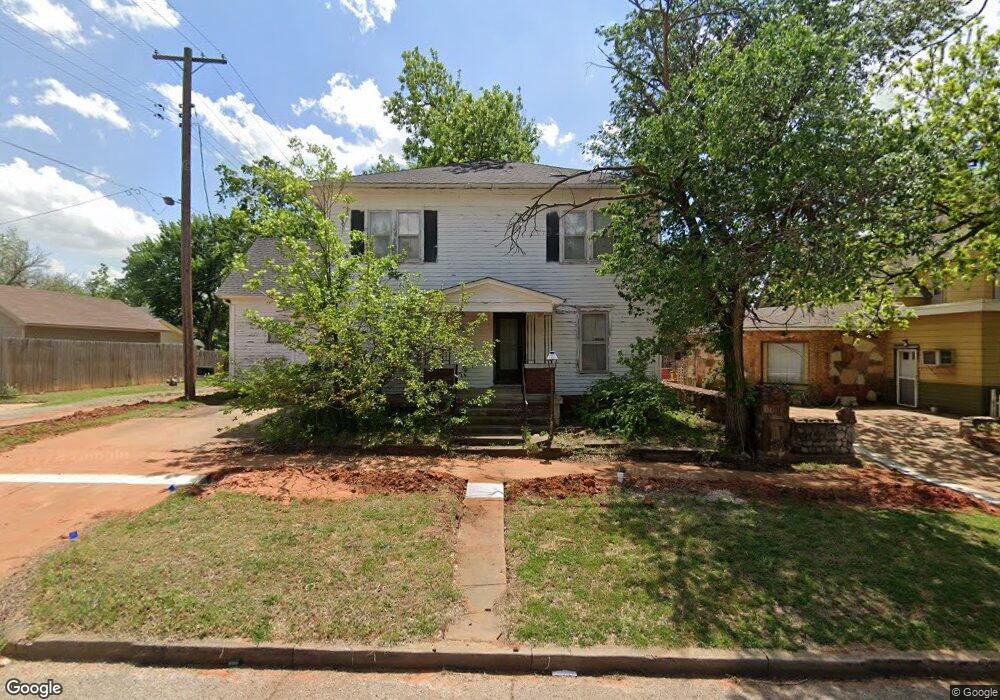 211 E Washington Ave, Guthrie, OK 73044 - photo 1