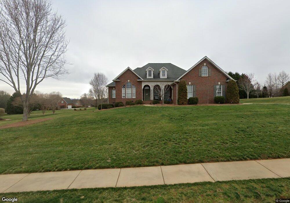 718 Cedar Hill Dr, Shelby, NC 28152 - photo 1