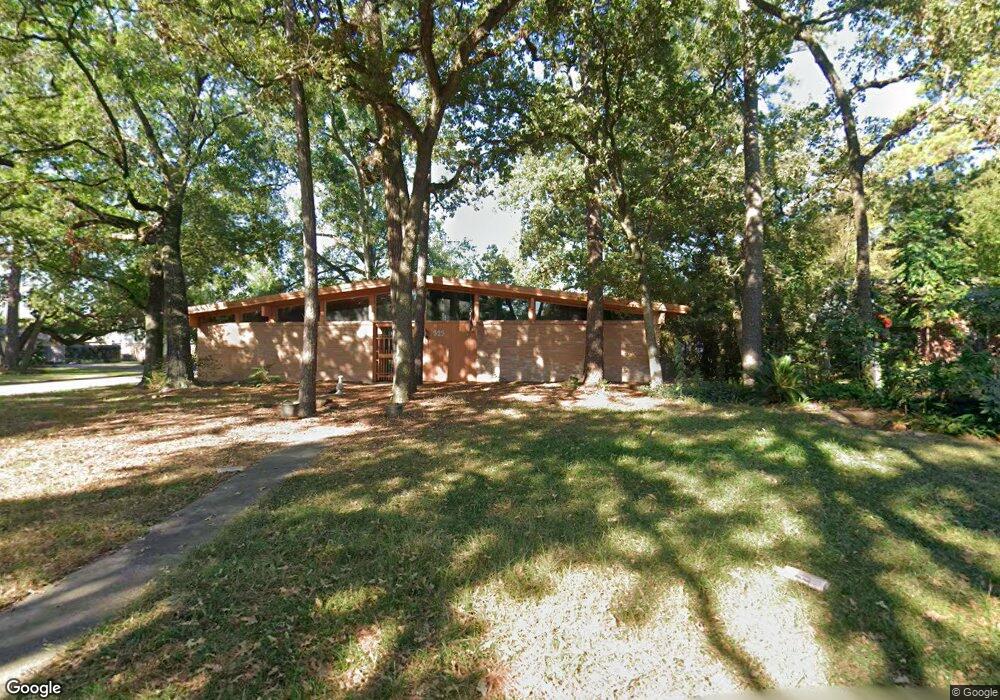 323 Wycliffe Dr, Houston, TX 77079 - photo 1