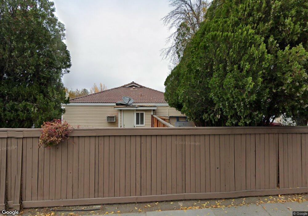 1027 Bradley Square, Sparks, NV 89434 - photo 1