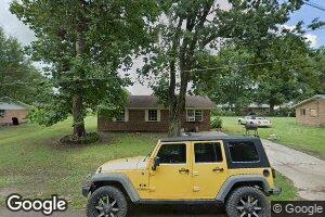 66 Dunbar St, Rolling Fork, MS 39159