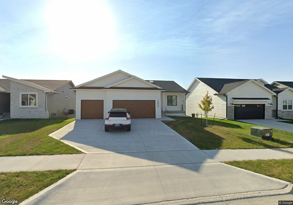 18062 Alpine Dr, Clive, IA 50325 - photo 1
