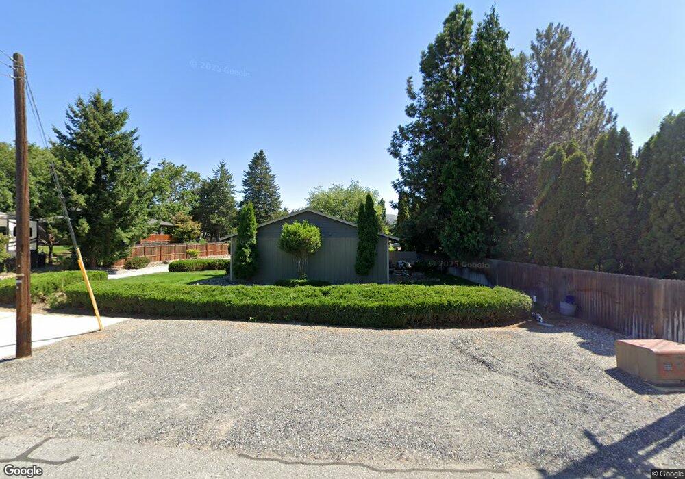 329 14th St NE, East Wenatchee, WA 98802 - photo 1