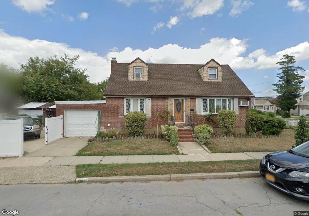 268 Lexington Ave, West Hempstead, NY 11552 - photo 1
