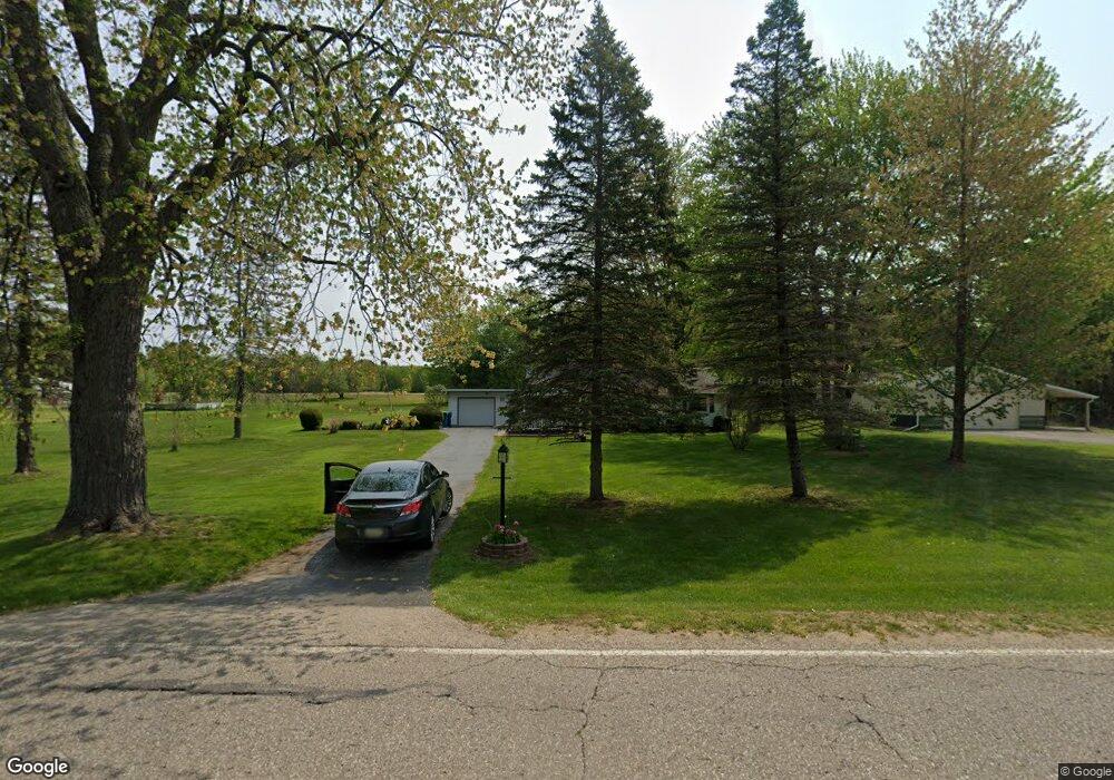 6827 S Vassar Rd, Vassar, MI 48768 - photo 1