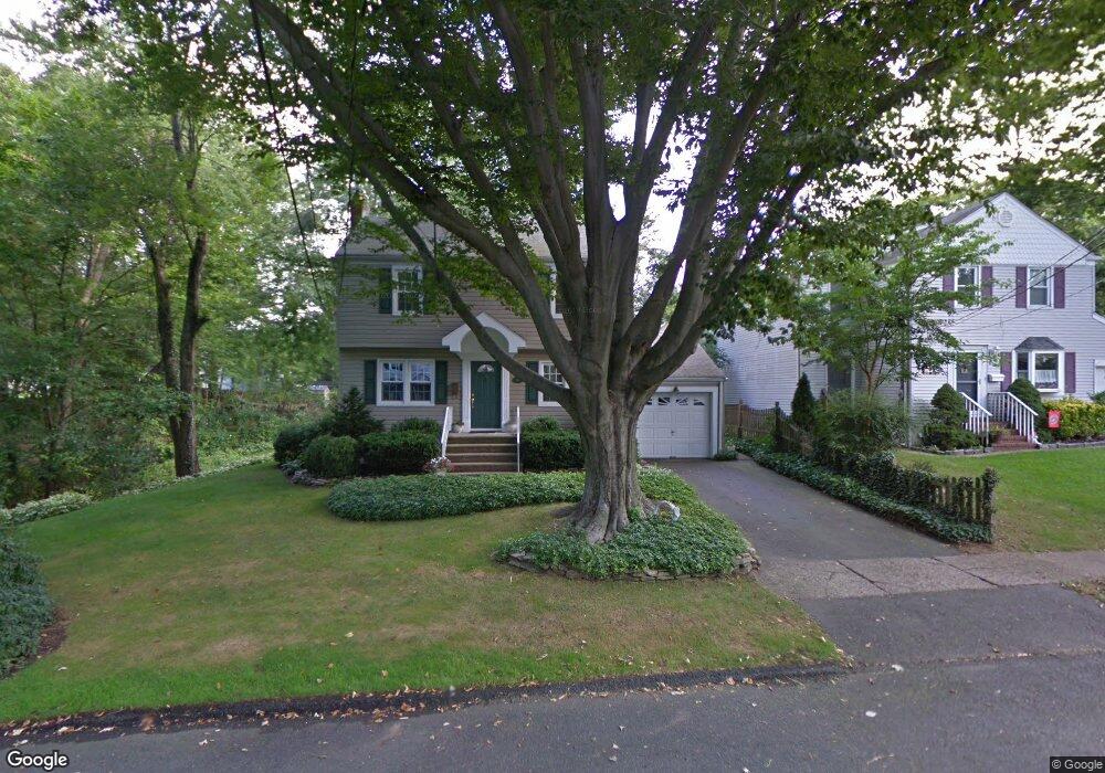 116 Surrey Ln, River Edge, NJ 07661 - photo 1