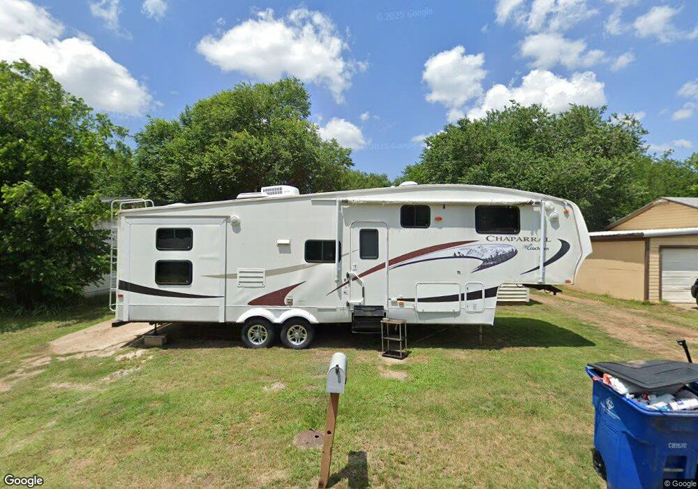 107 W Hickory Ave, Duncan, OK 73533 - photo 1