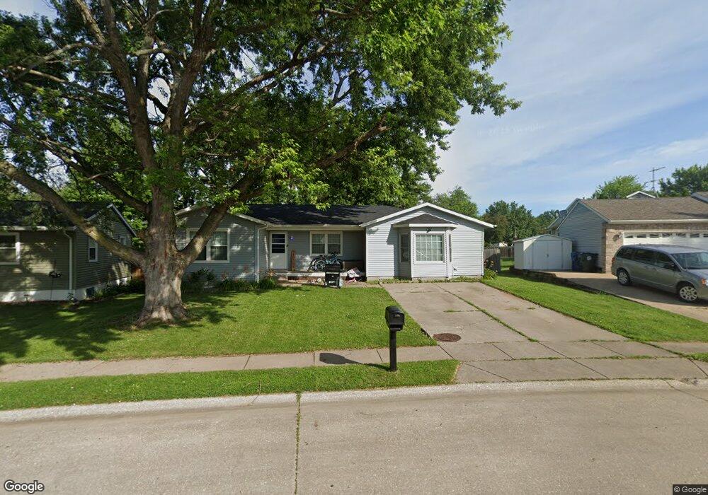 2914 High Point Dr, Davenport, IL 52806 - photo 1