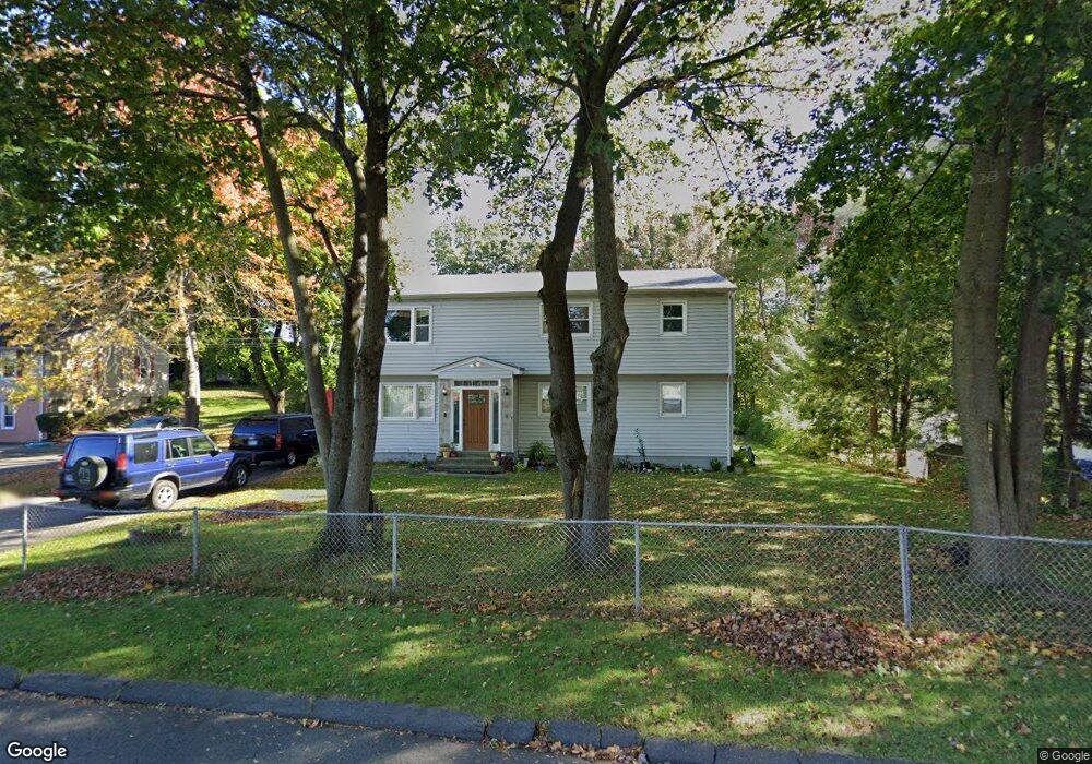 152 Dalton St, Oakville, CT 06779 - photo 1