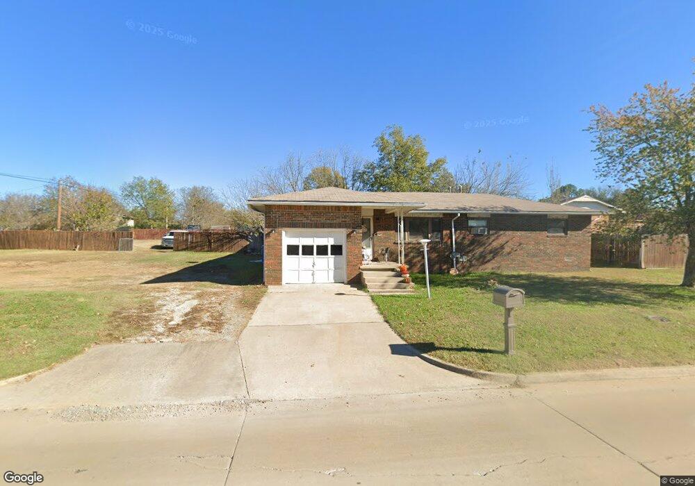 1560 S 5th St, McAlester, OK 74501 - photo 1