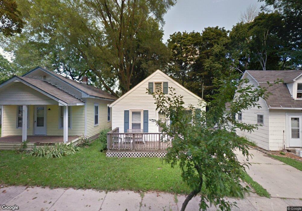 812 Cypress St, Lansing, MI 48906 - photo 1