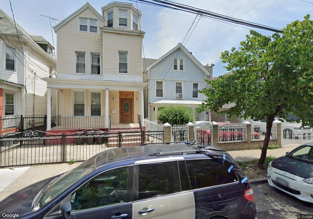 2772 Bainbridge Ave, Bronx, NY 10458 - photo 1