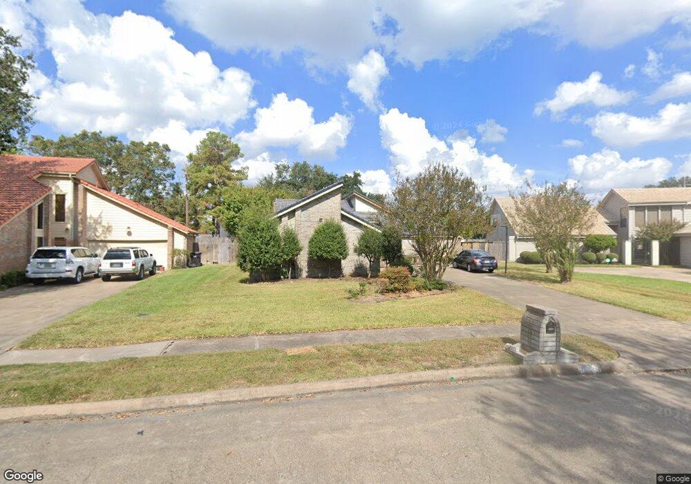 6006 Elkwood Forest Dr, Houston, TX 77088 - photo 1