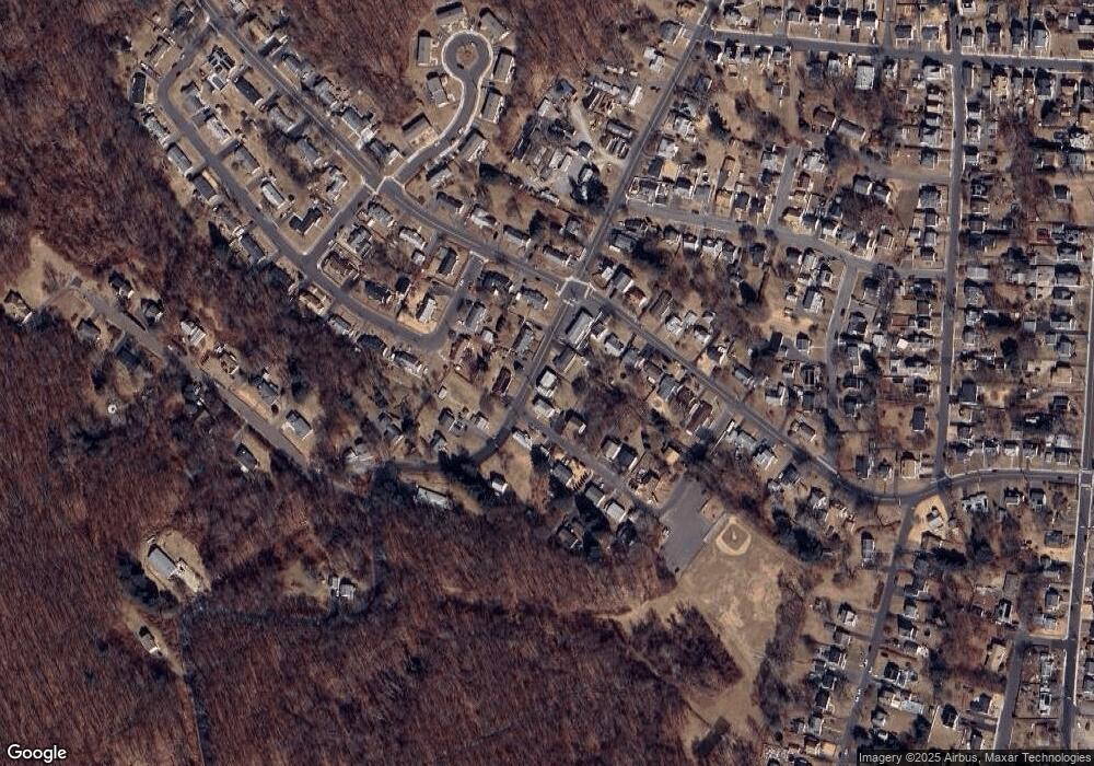 190 Lewis St, Naugatuck, CT 06770 - photo 1