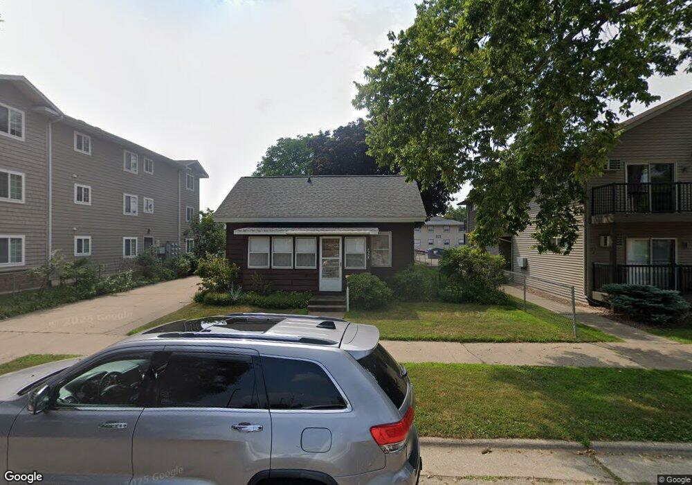 920 8th St S, La Crosse, WI 54601 - photo 1