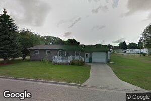 927 Westwood Ave, Larimore, ND 58251