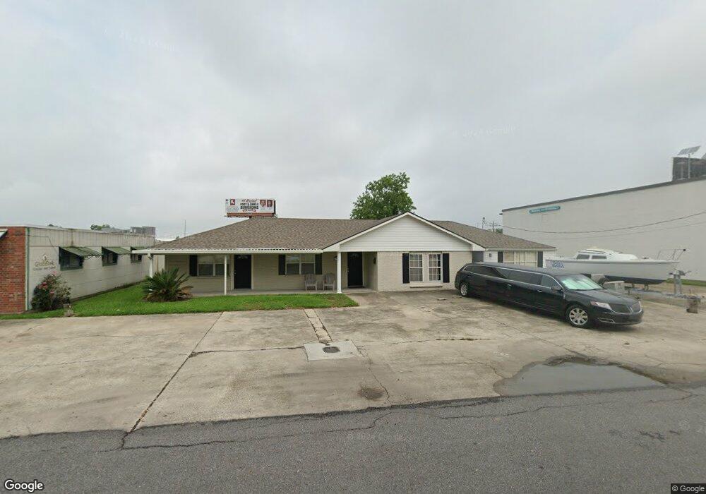 3316 Creole St, Lake Charles, LA 70601 - photo 1