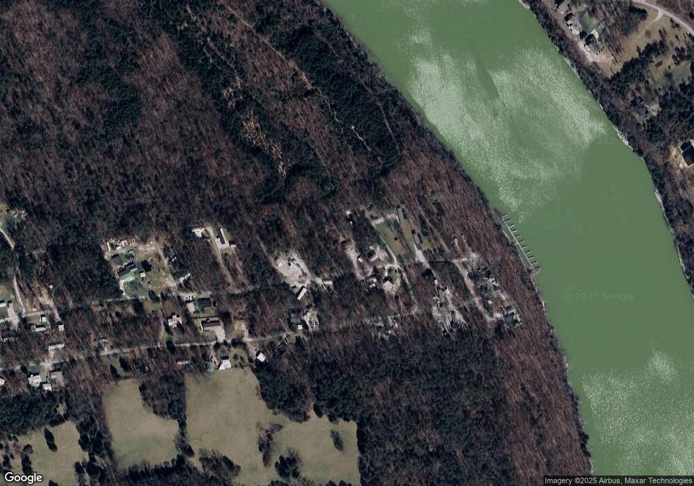 320 Bird Ln, Burnside, KY 42519 - photo 1