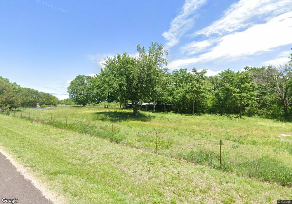 9025 SW 21st St, Topeka, KS 66615 - photo 1