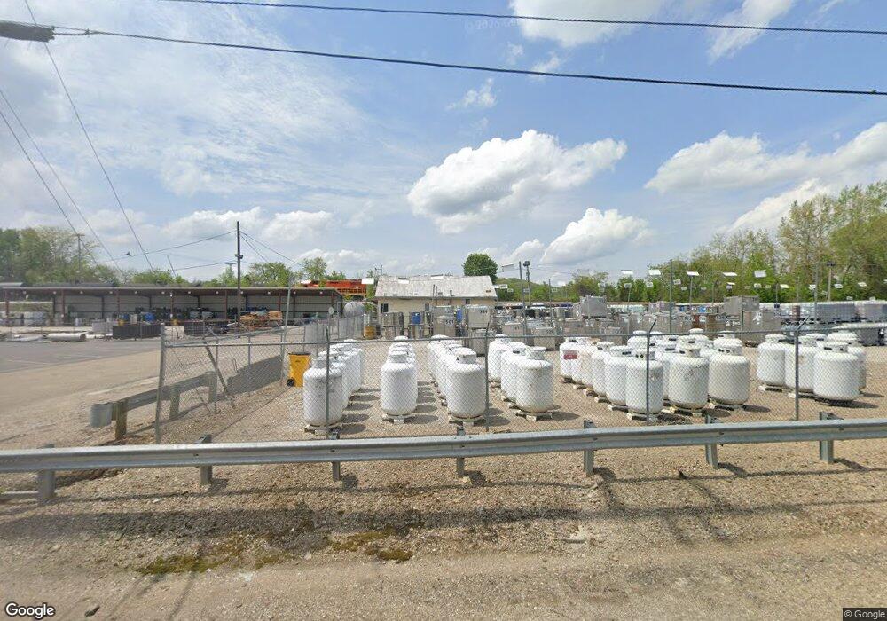 1049 S 6th St, Coshocton, OH 43812 - photo 1