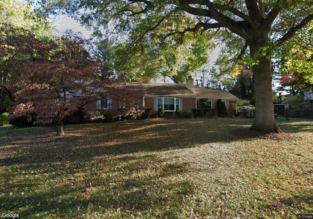 172 Sullivan Rd, Wayne, PA 19087 - photo 1