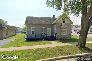506 3rd St, Henry, IL 61537