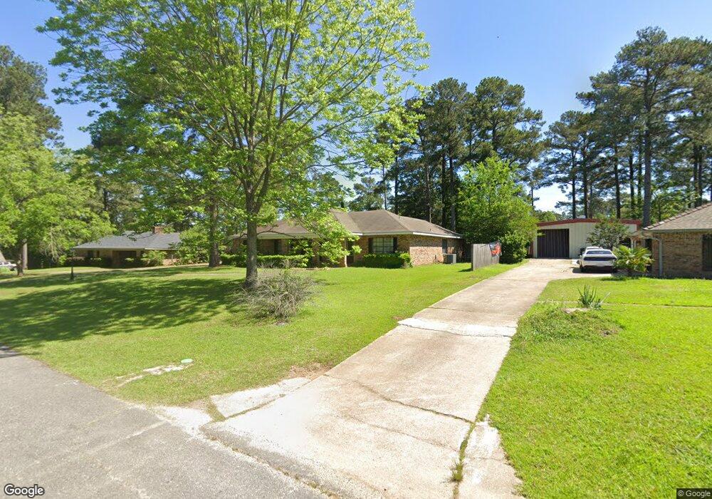 207 Arrow Head Dr, Pineville, LA 71360 - photo 1