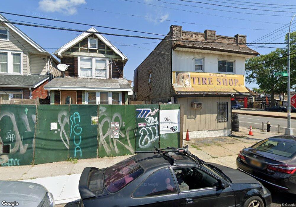 9155 109th St, Richmond Hill, NY 11418 - photo 1