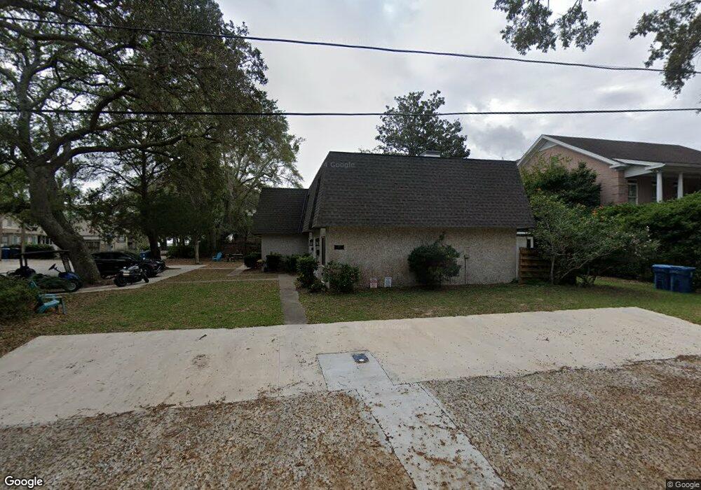 590 Floyd St unit D, Saint Simons Island, GA 31522 - photo 1