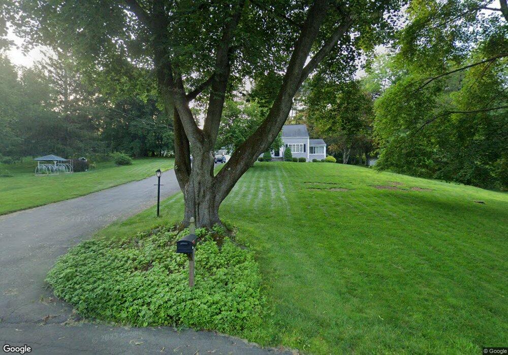 69 Pinecrest Rd, Orange, CT 06477 - photo 1