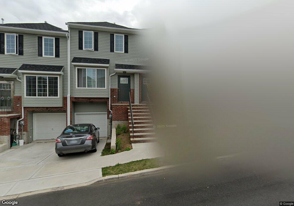 69 Burgundy Loop, Staten Island, NY 10304 - photo 1