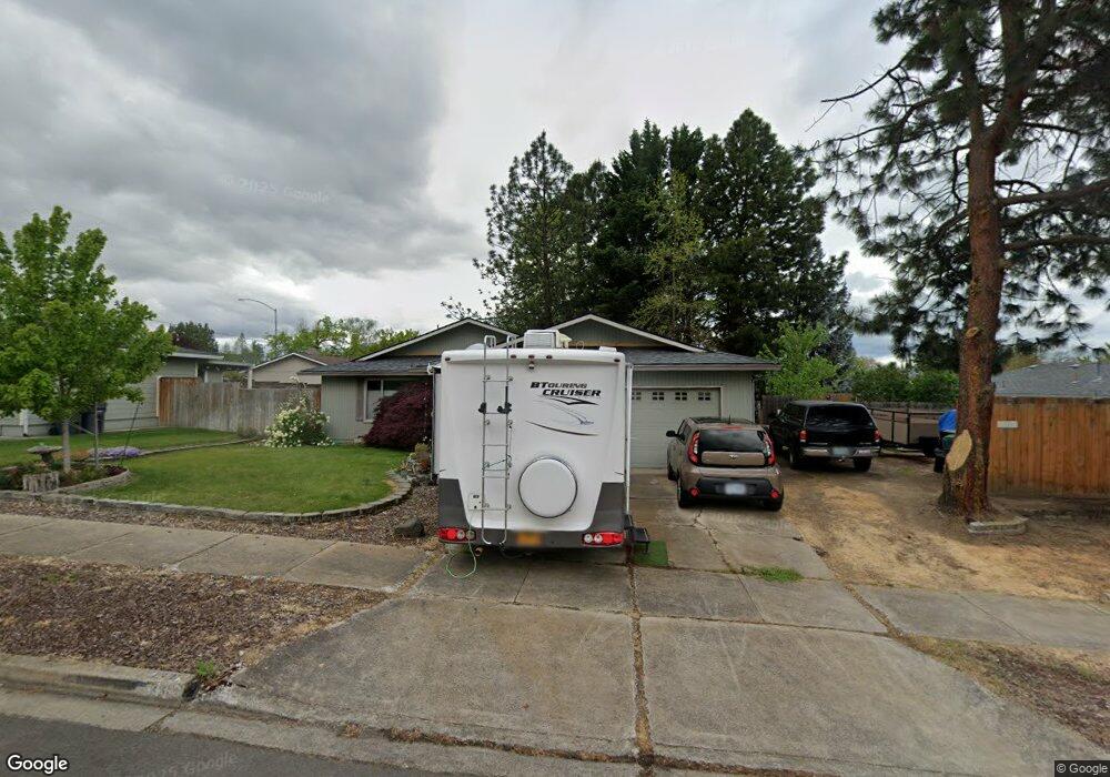 1331 Papago Dr, Medford, OR 97504 - photo 1